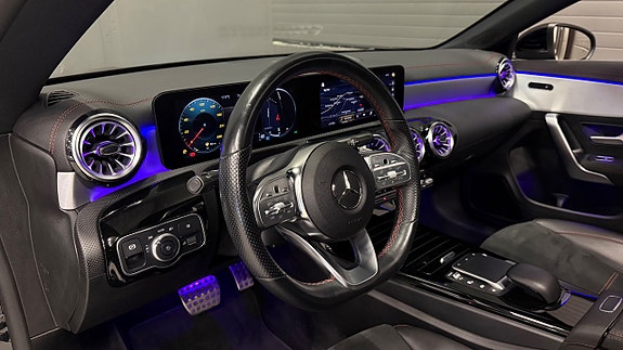 Mercedes-Benz CLA180 15 of 30