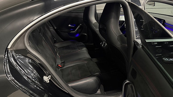 Mercedes-Benz CLA180 17 of 30