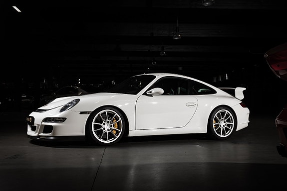 Porsche 997 2 of 5
