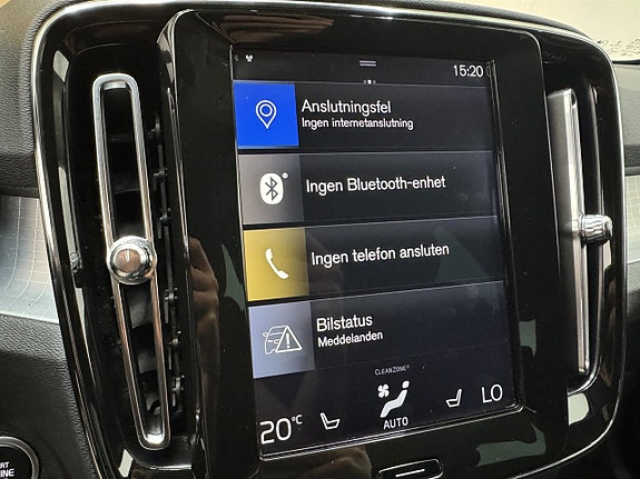 Volvo XC40 15 of 20