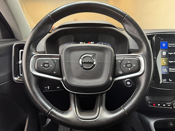 Volvo XC40 11 of 20
