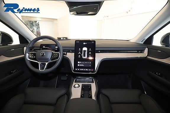 Volvo EX90 5 of 5