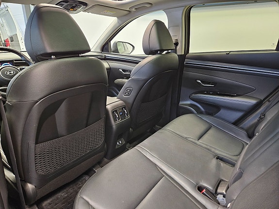 Hyundai Tucson 18 of 30