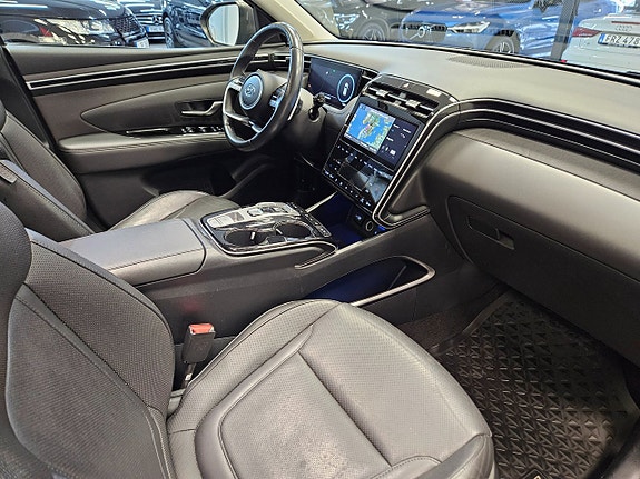 Hyundai Tucson 14 of 30
