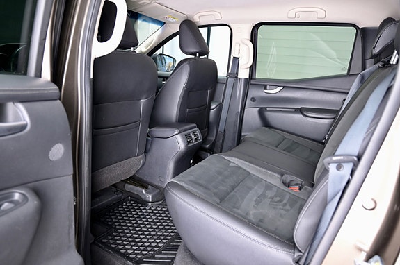 Mercedes-Benz X250 d 8 of 22