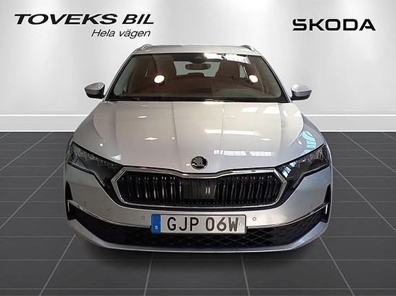 Skoda Octavia 2 of 5