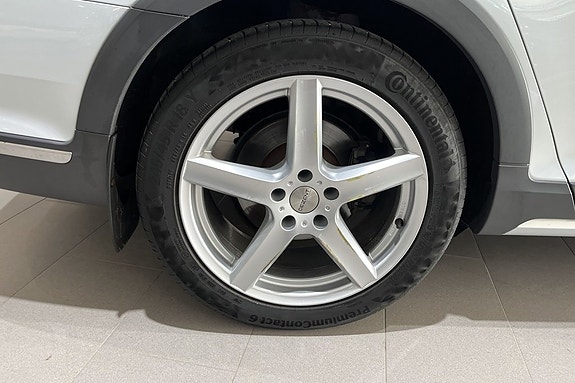 Volkswagen Passat Alltrack 16 of 16