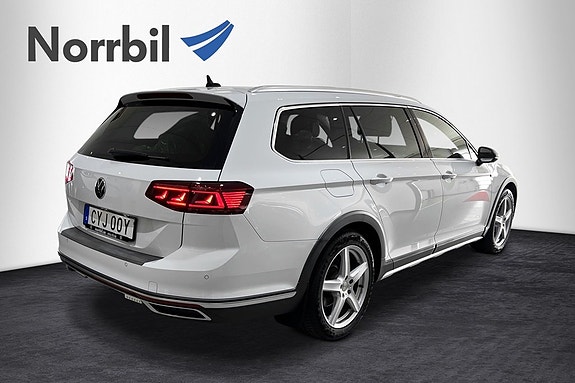 Volkswagen Passat Alltrack 5 of 5