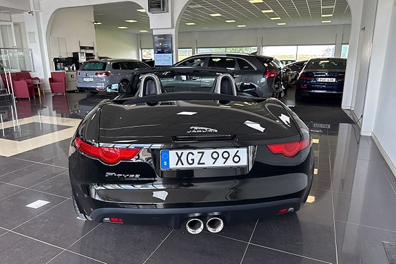 Jaguar F-TYPE 5 of 5