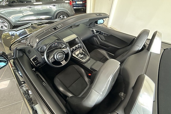 Jaguar F-TYPE 8 of 8