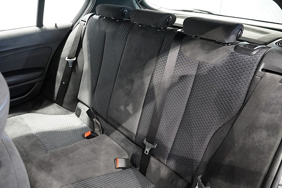 BMW 118i 7 of 8