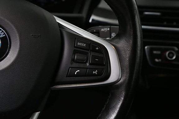 BMW 218i 12 of 26