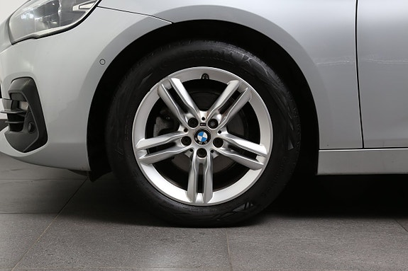 BMW 218i 22 of 26