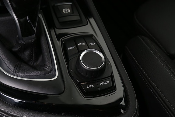 BMW 218i 18 of 26