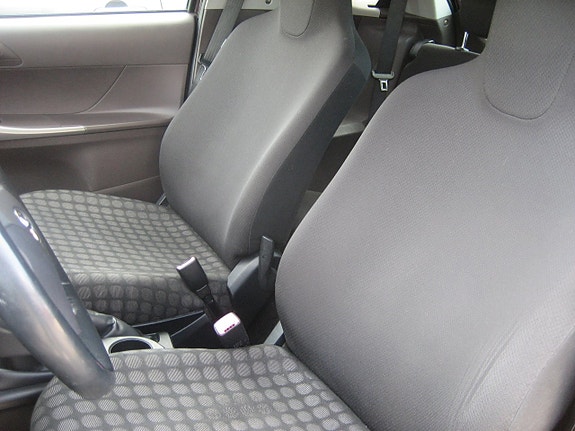 Toyota IQ 8 of 10