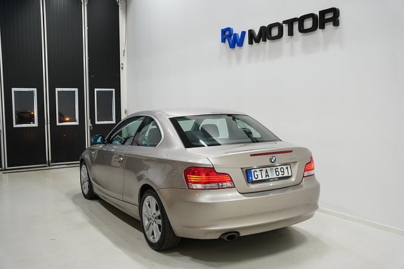 BMW 123d 4 of 5