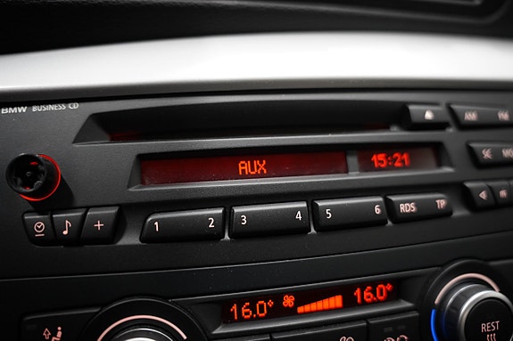 BMW 123d 14 of 16