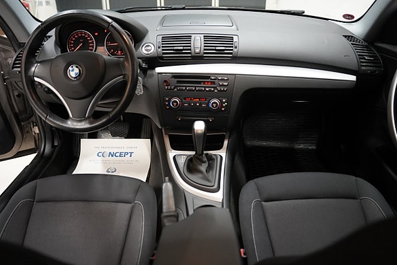 BMW 123d 9 of 16