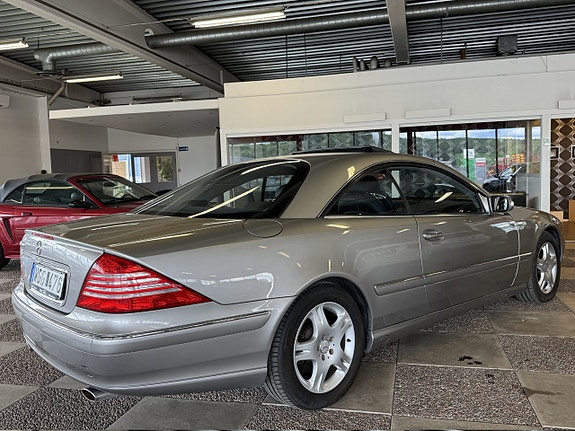 Mercedes-Benz CL500 3 of 5