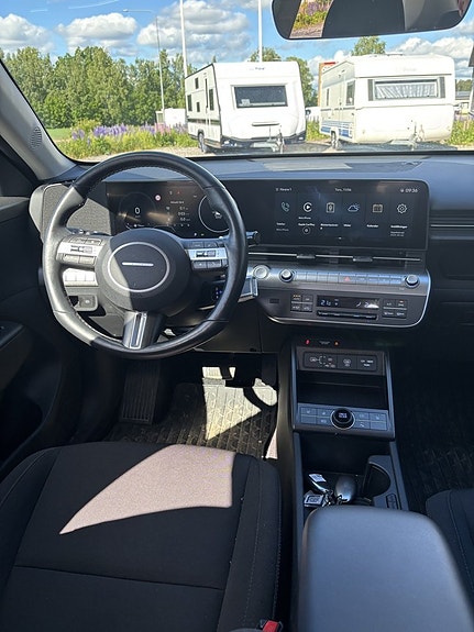 Hyundai Kona 3 of 3