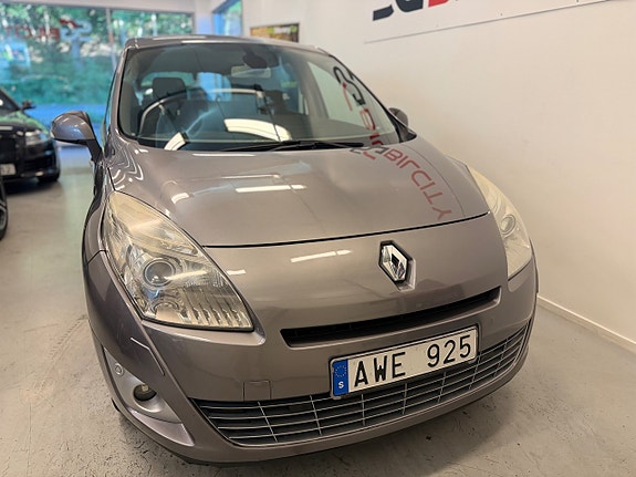 Renault Grand Scenic III 2 of 5