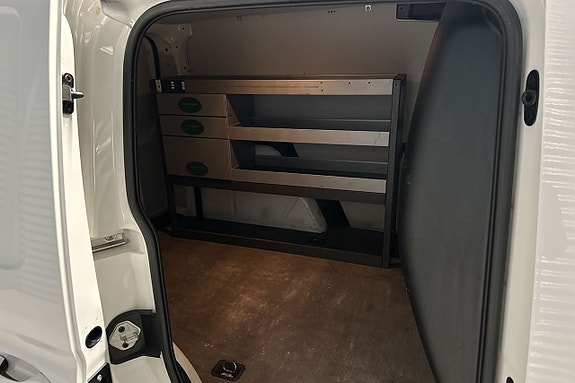 Volkswagen Caddy 15 of 16