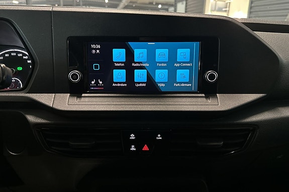 Volkswagen Caddy 10 of 16