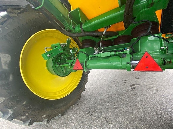 John Deere M962i 11 of 18