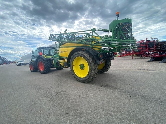 John Deere M962i 13 of 18