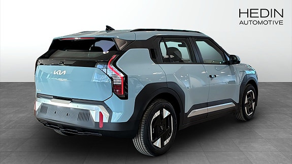 Kia EV3 3 of 13