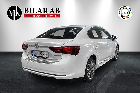 Toyota Avensis 5 of 5