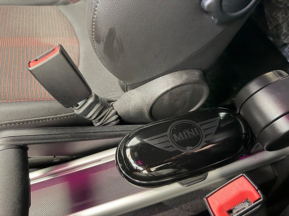 MINI Countryman Cooper D 17 of 27