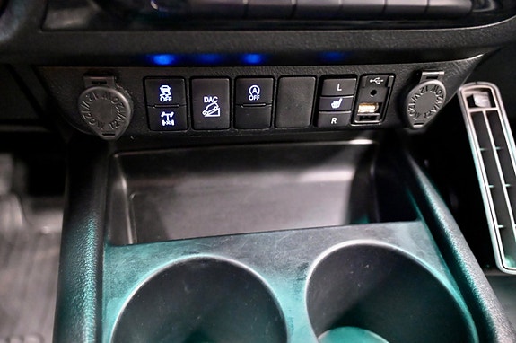 Toyota HiLux 20 of 25