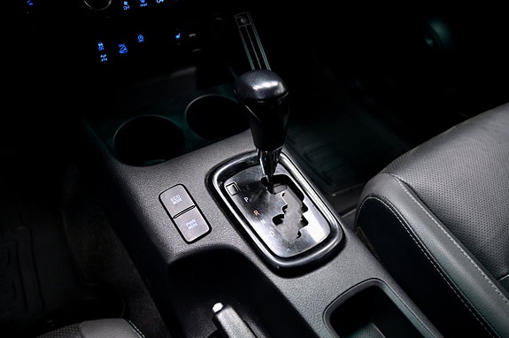 Toyota HiLux 19 of 25