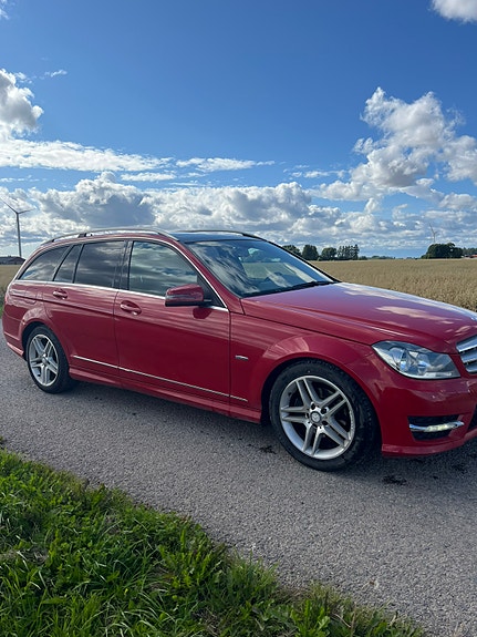 Mercedes-Benz C220 5 of 5