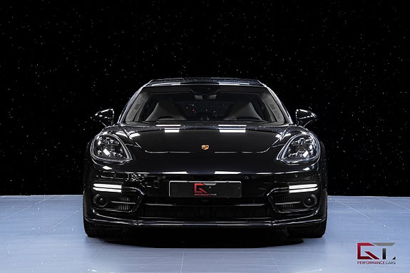 Porsche Panamera 4S 3 of 5