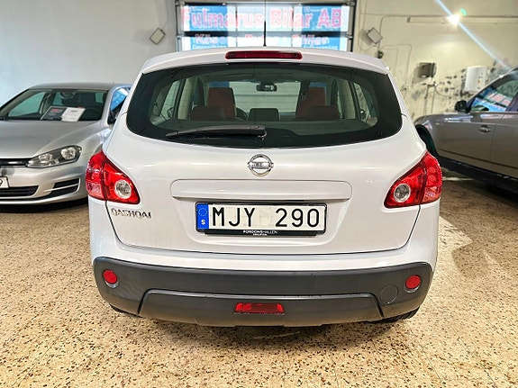 Nissan Qashqai 16 of 16