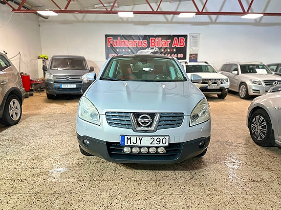 Nissan Qashqai 2 of 5