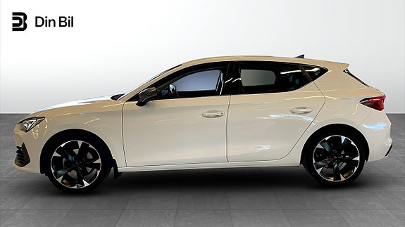 Cupra Leon 2 of 5