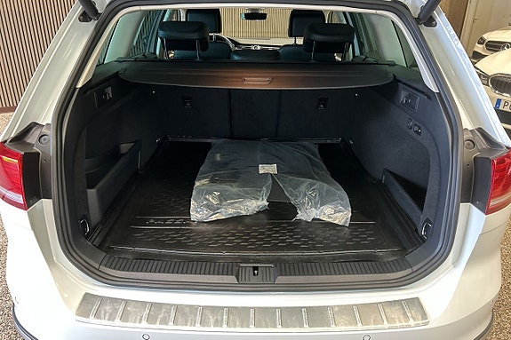 Volkswagen Passat Alltrack 5 of 5