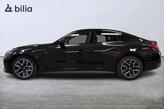 BMW i4 3 of 5