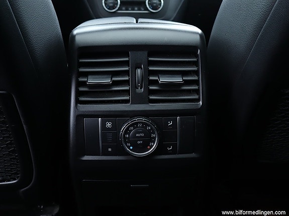 Mercedes-Benz GLE350 de 15 of 23