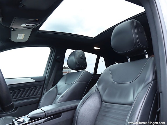Mercedes-Benz GLE350 de 5 of 5