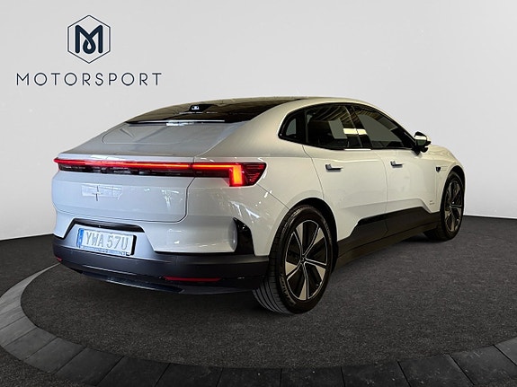 Polestar 4 7 of 23