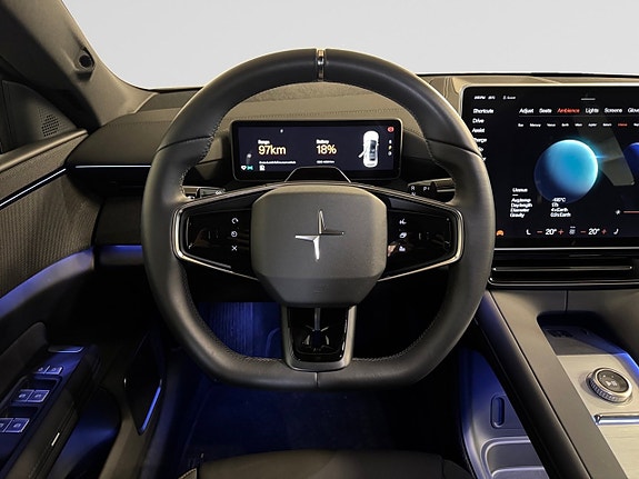 Polestar 4 14 of 23