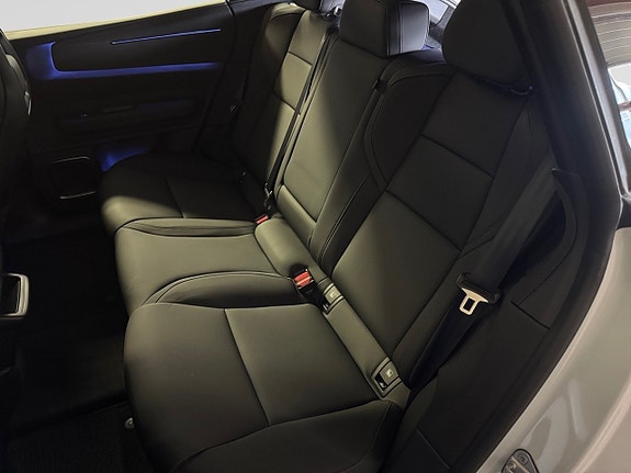 Polestar 4 15 of 23