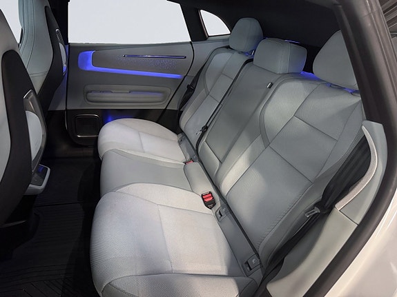 Polestar 4 15 of 22