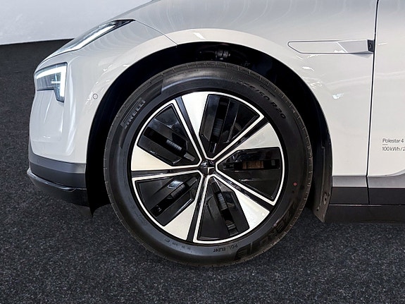 Polestar 4 16 of 22