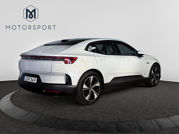 Polestar 4 7 of 22