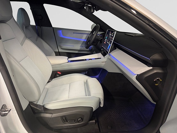 Polestar 4 17 of 22